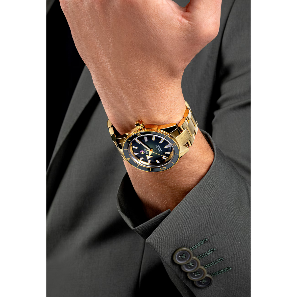 CAPTAIN COOK AUTOMATIC