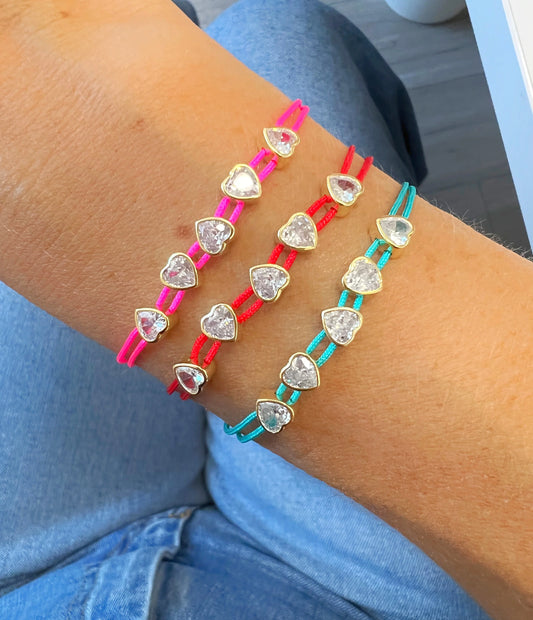 BEZEL HEARTS STRING BRACELET RED