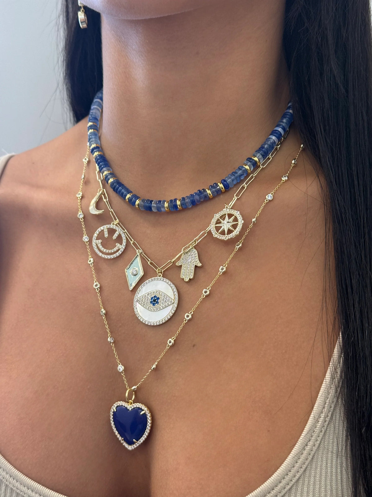 NAVY PUKKA NECKLACE