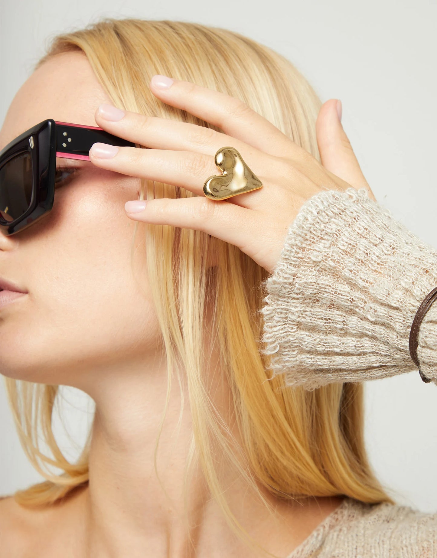 Maxi ring with heart shape