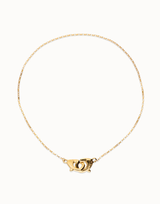 Necklace with interlaced carabiner detail