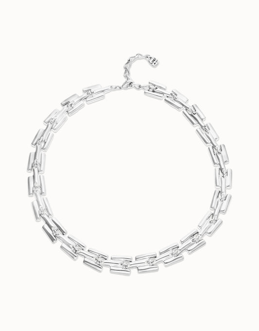 Square links chain necklace