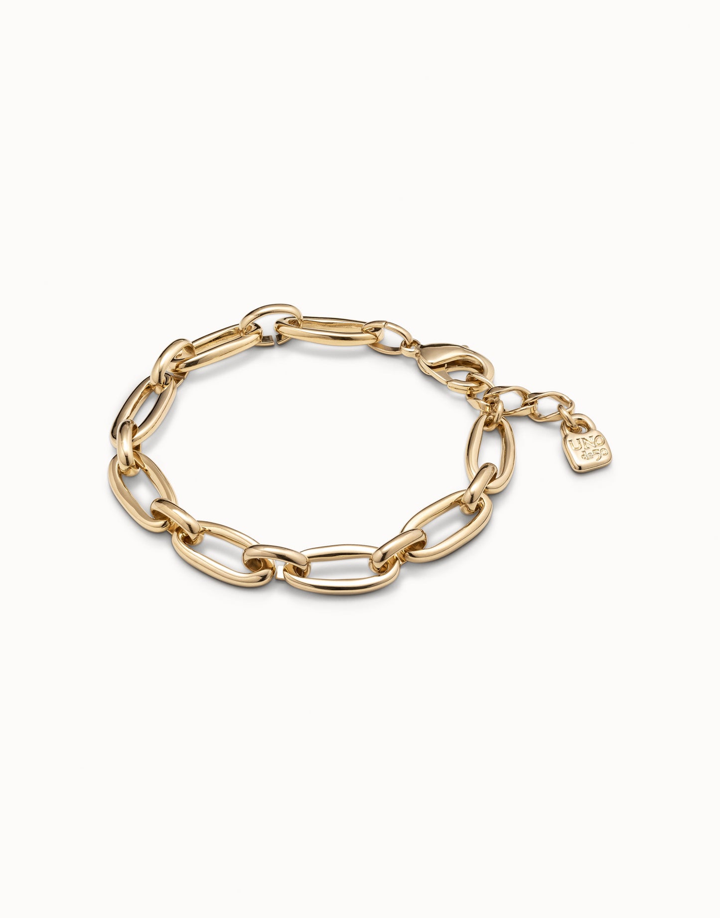 Oval link chain bracelet