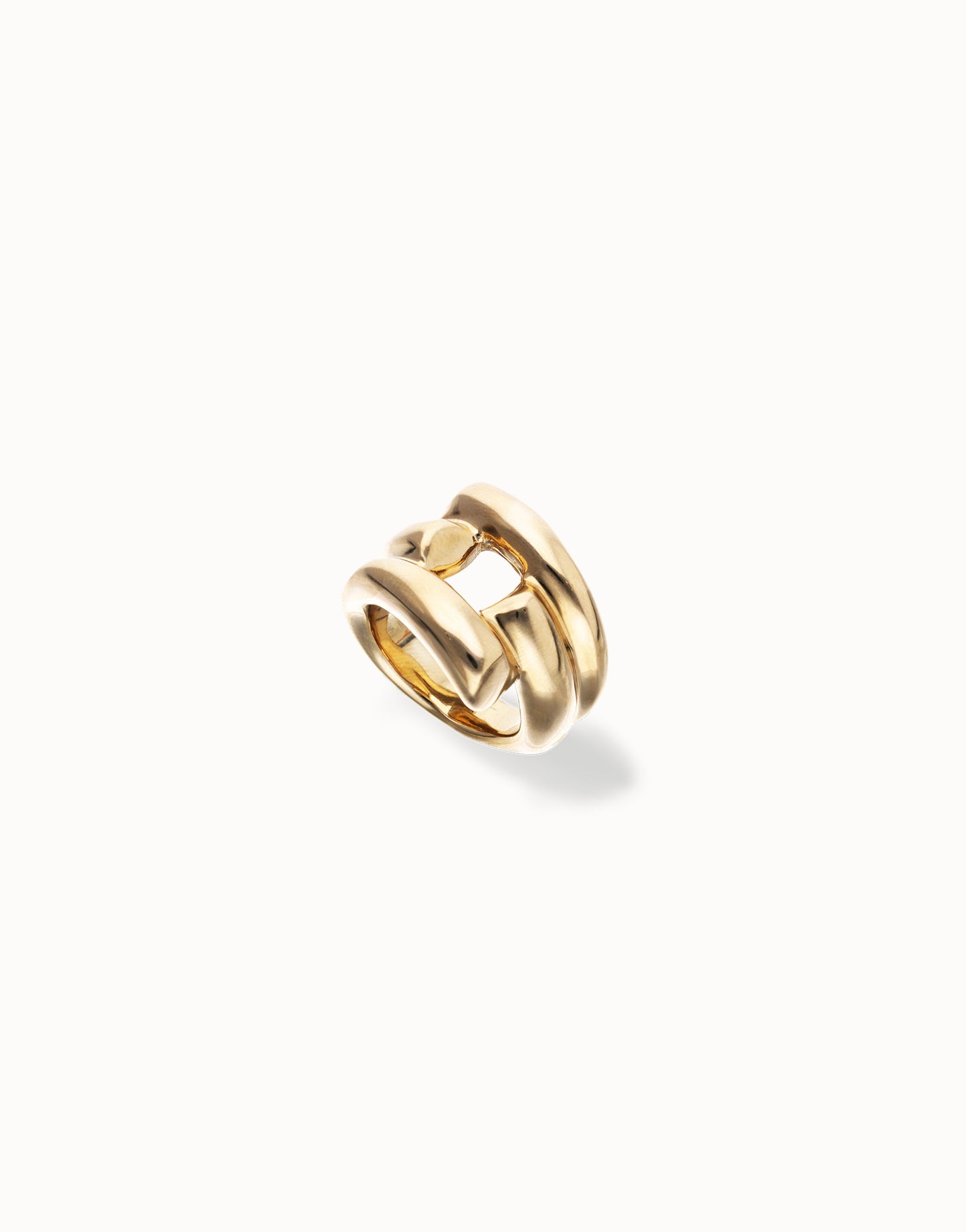 Ring with four intertwined organic shapes