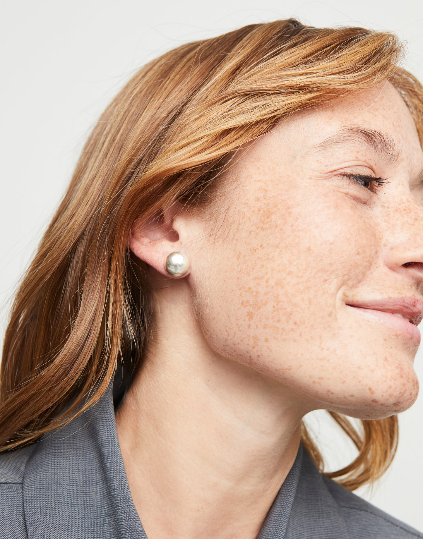 Bead shaped stud earrings