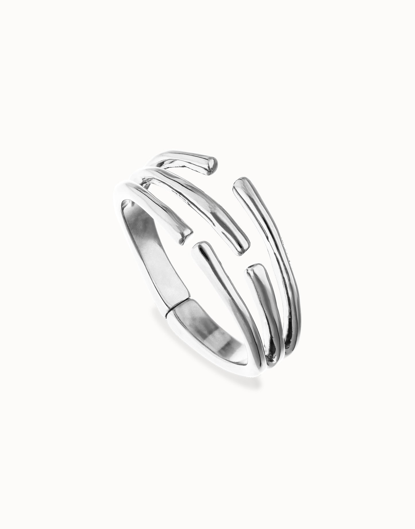 Bangle bracelet with multiple intertwined organic shapes