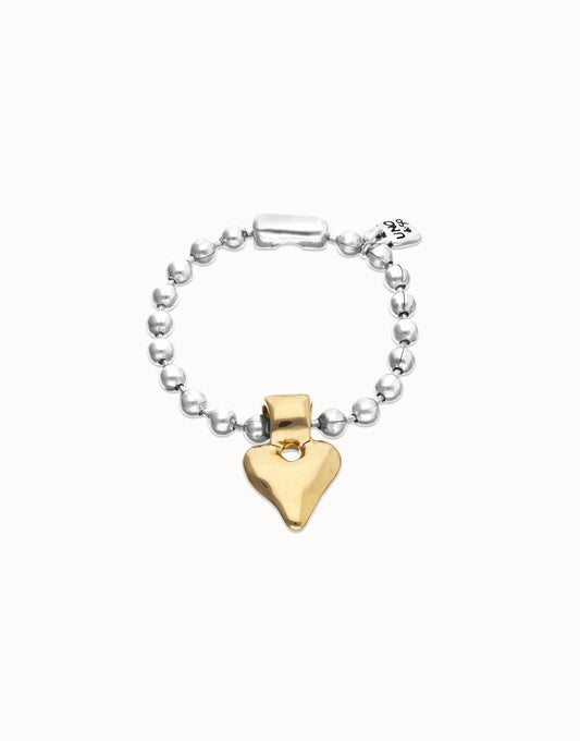 Bead bracelet with heart detail